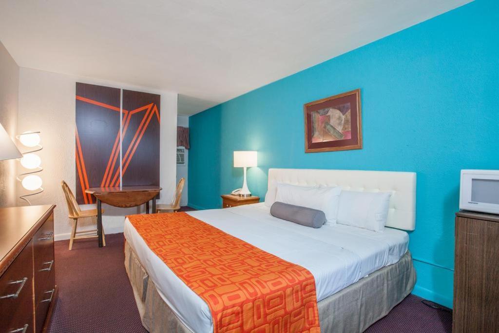 Boardwalk Hammock Inn Wildwood Beach Hotel Oceanfront Exterior photo