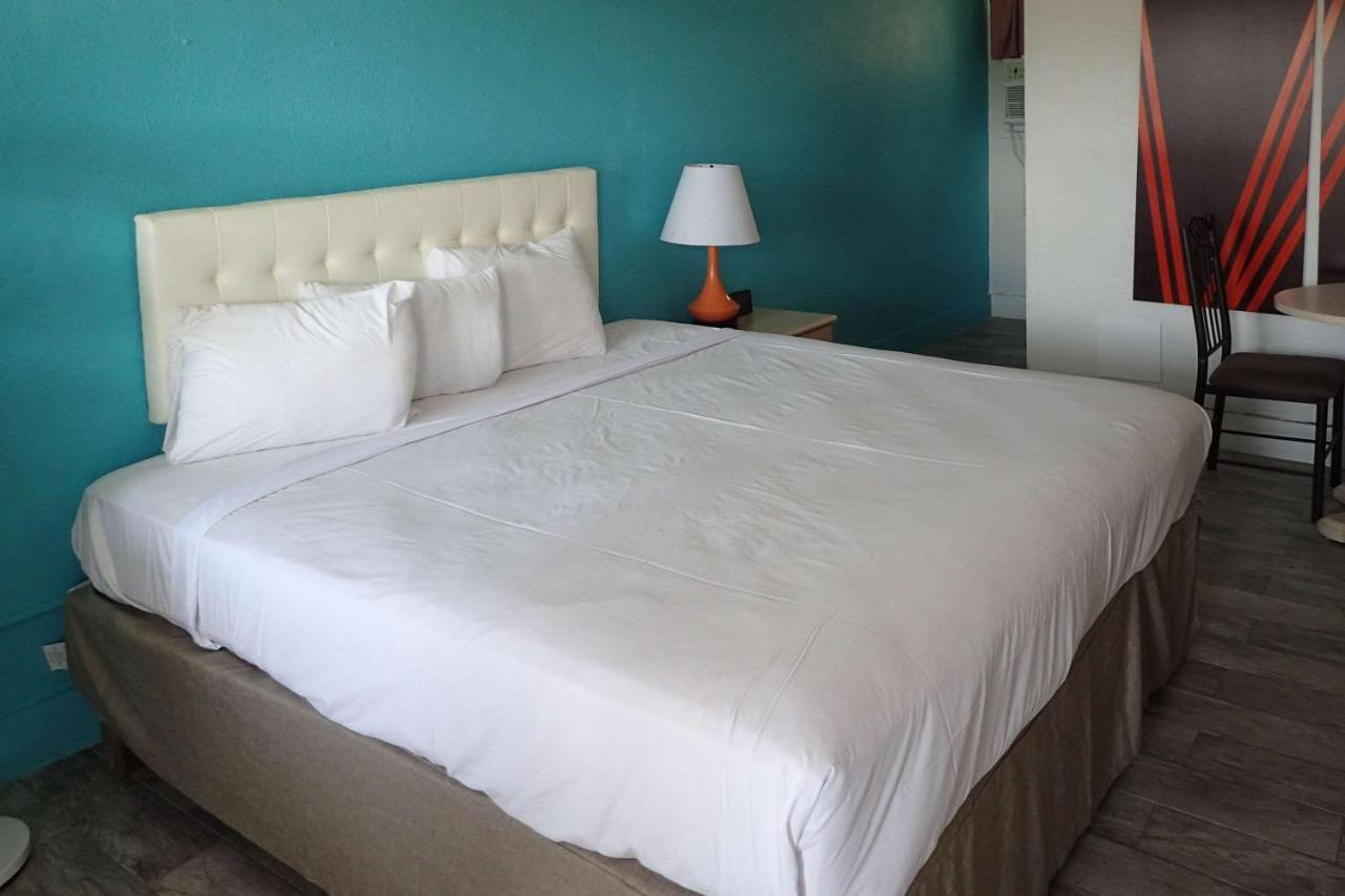 Boardwalk Hammock Inn Wildwood Beach Hotel Oceanfront Exterior photo